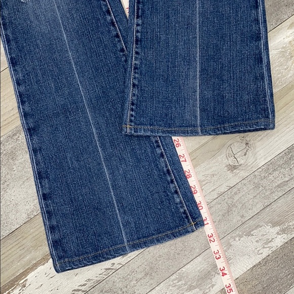 Women's Paige Laurel Canyon Distressed Jeans Sz 29 - Picture 6 of 10